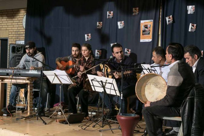 Band "Rojava" spielt bei Woche gegen Rassismus 3