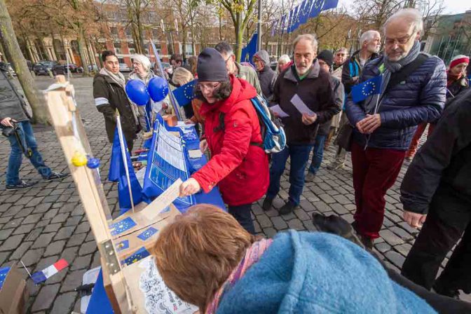 Bürger sprechen bei "Pulse of Europe" in Münster 6